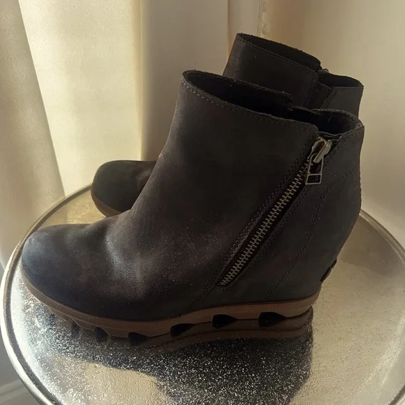 SOREL Jones of Arctic wedge bootie blackened brown size 9 - Picture 1 of 8